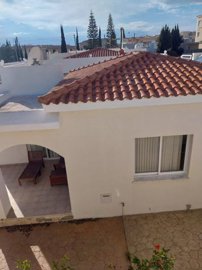 Bungalow For Sale  in  Kato Paphos - Universal