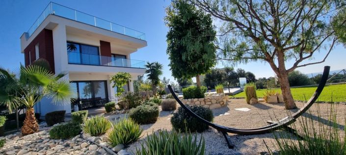 Image No.14-3 Bed Villa for sale