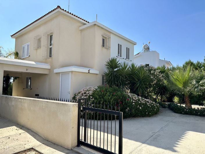 Image No.1-3 Bed Villa for sale