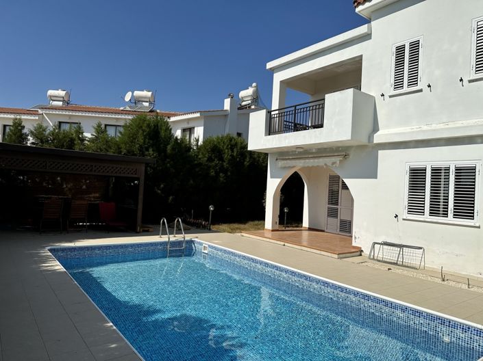 Image No.5-Villa de 3 chambres à vendre à Empa