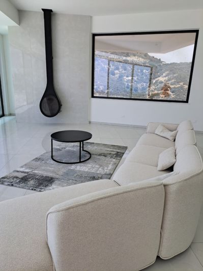 Image No.8-8 Bed Villa for sale