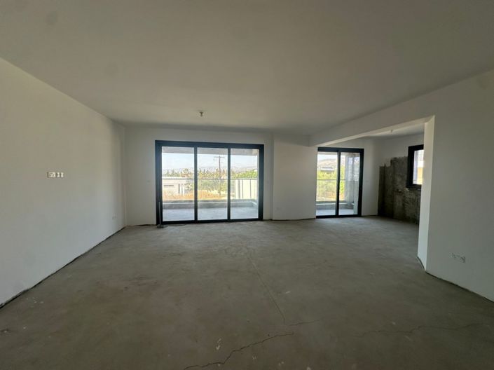 Image No.2-Appartement de 3 chambres à vendre à Empa