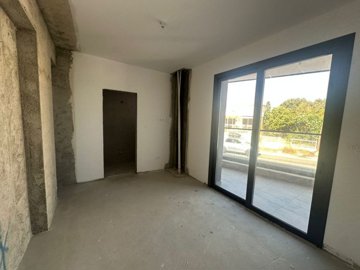 Apartment For Sale  in  Empa