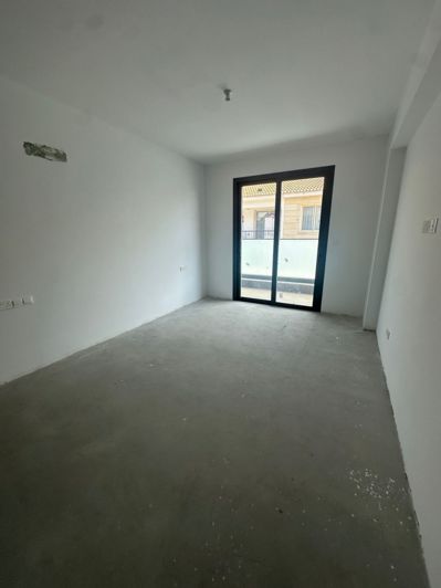 Image No.8-Appartement de 2 chambres à vendre à Empa