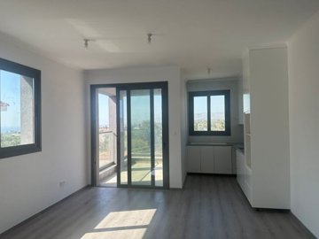 Apartment For Sale  in  Empa