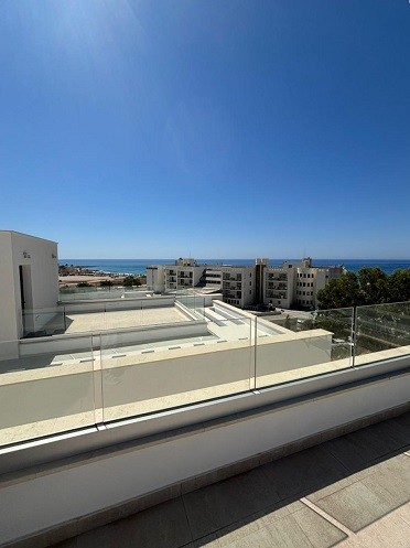 Image No.14-3 Bed Villa for sale