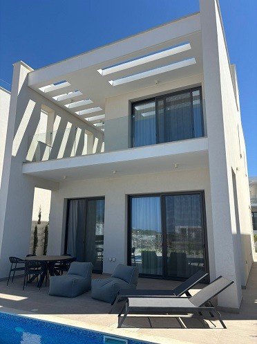 Image No.24-3 Bed Villa for sale