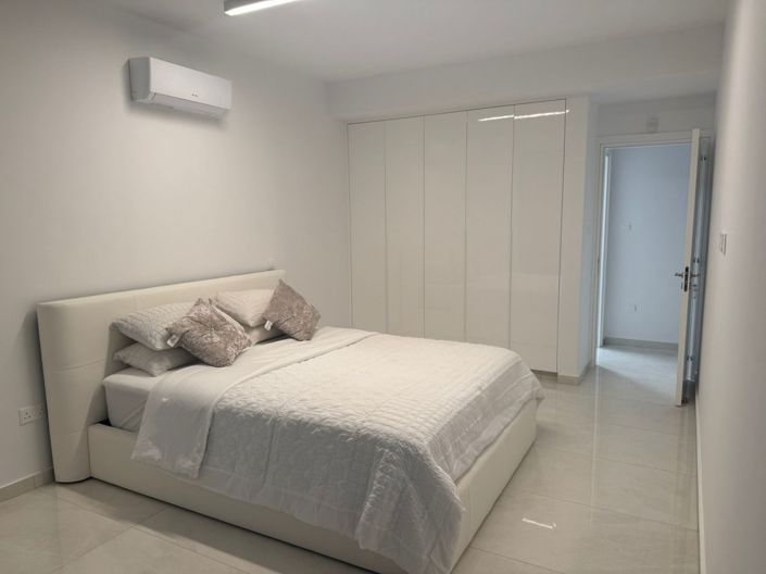 Image No.5-4 Bed Villa for sale