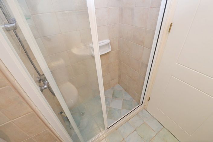 Image No.12-3 Bed Apartment for sale