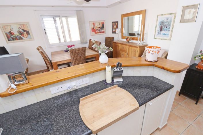 Image No.24-3 Bed Apartment for sale