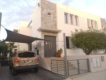 Detached Villa For Sale  in  Engomi