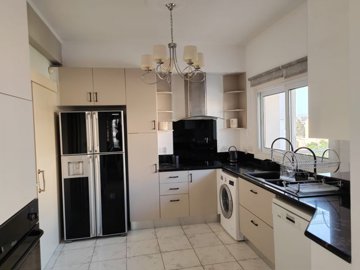 Penthouse For Sale  in  Yermasoyia