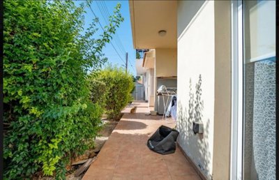 Apartment For Sale  in  Kato Paphos - Universal