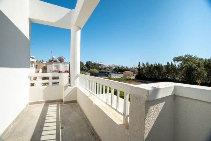 Image No.19-3 Bed Villa for sale