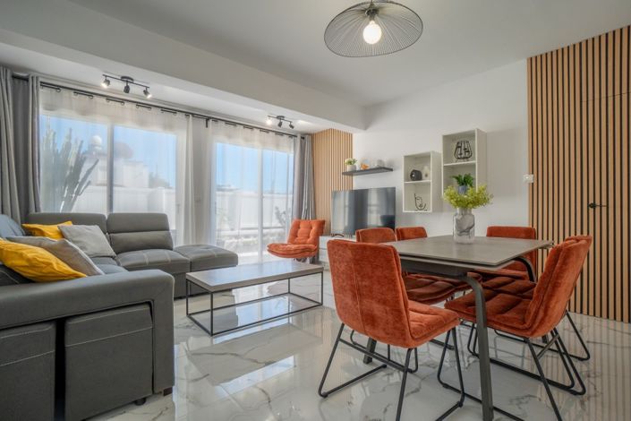 Image No.2-3 Bed Villa for sale