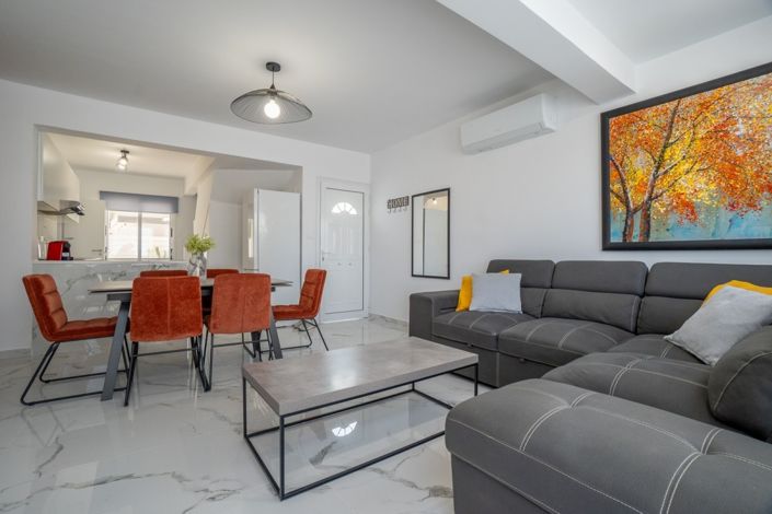 Image No.6-3 Bed Villa for sale