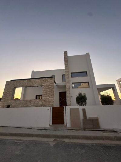 Image No.12-3 Bed Villa for sale