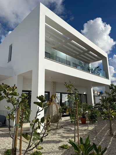 Image No.2-3 Bed Villa for sale