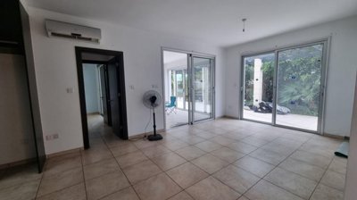 Detached Villa For Sale  in  Peyia - Coral Bay