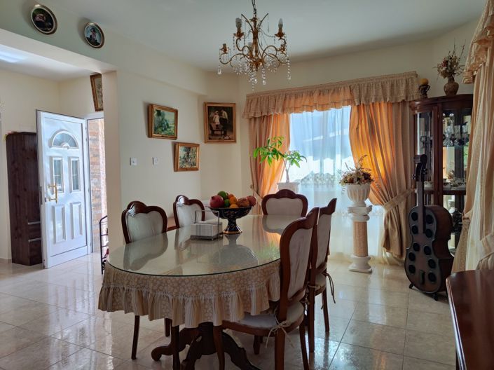 Image No.6-Villa de 4 chambres à vendre à Kato Paphos