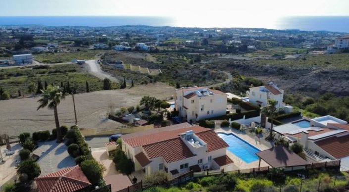 Image No.10-2 Bed Bungalow for sale