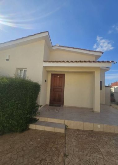 Image No.8-2 Bed Bungalow for sale