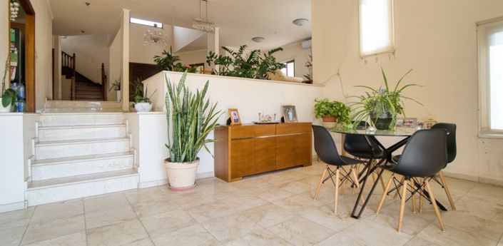 Image No.22-5 Bed Villa for sale