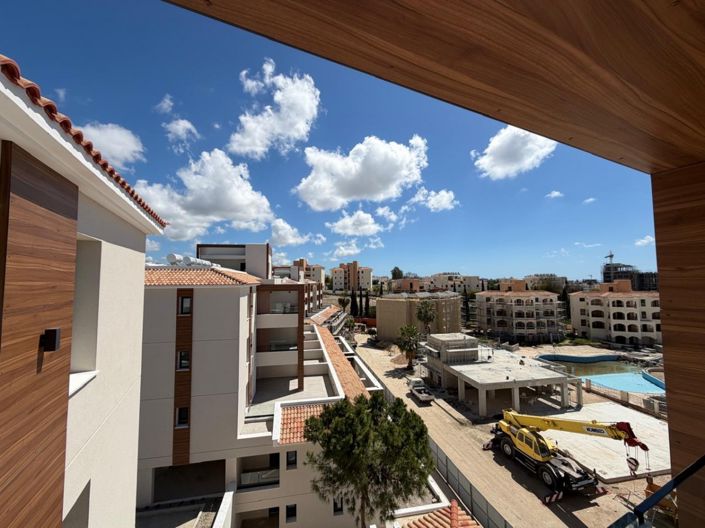 Image No.8-2 Bed Apartment for sale