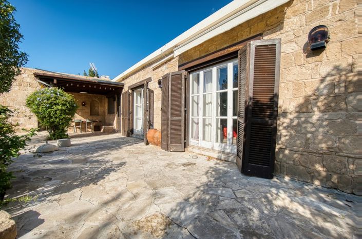 Image No.2-4 Bed Bungalow for sale