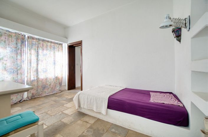 Image No.23-4 Bed Bungalow for sale