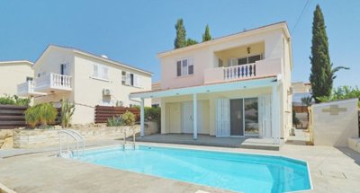 Detached Villa For Sale  in  Peyia