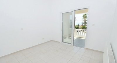Detached Villa For Sale  in  Peyia
