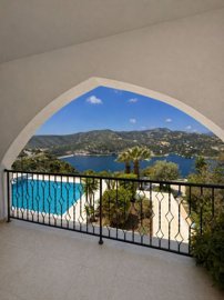 Detached Villa For Sale  in  Foinikaria
