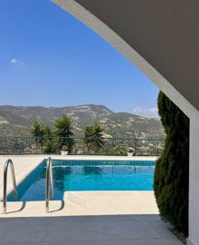 Detached Villa For Sale  in  Foinikaria