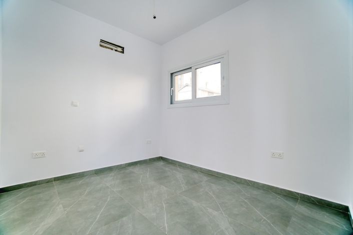 Image No.10-3 Bed Villa for sale