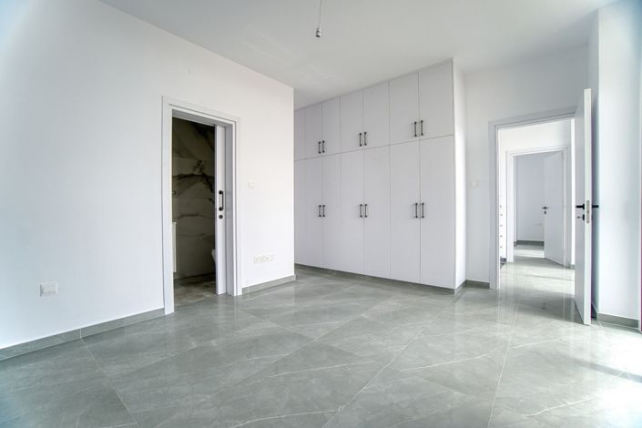 Image No.23-3 Bed Villa for sale