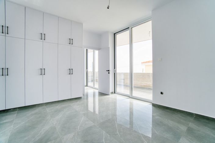 Image No.24-3 Bed Villa for sale