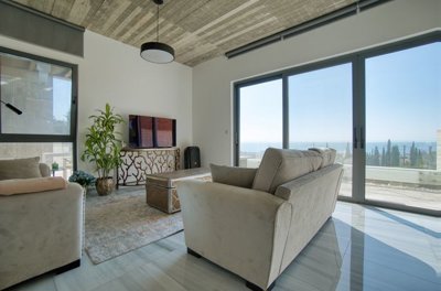 Detached Villa For Sale  in  Peyia - Sea Caves