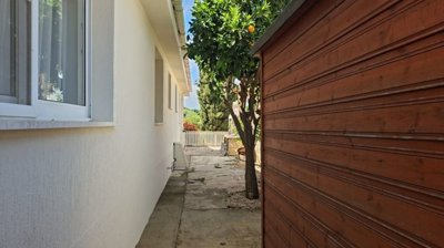 Bungalow For Sale  in  Tsada