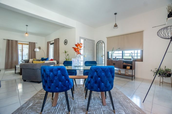 Image No.5-2 Bed Bungalow for sale