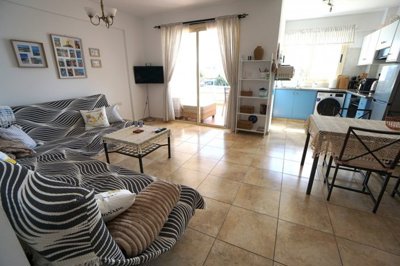 Apartment For Sale  in  Empa