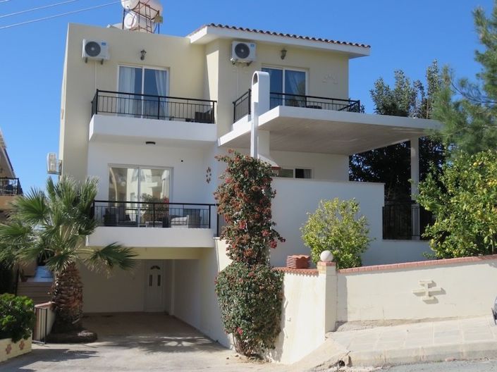 Image No.2-4 Bed Villa for sale