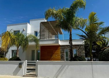 Detached Villa For Sale  in  Select Location