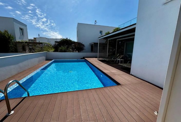 Image No.9-3 Bed Villa for sale
