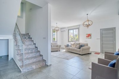 Detached Villa For Sale  in  Peyia - Sea Caves