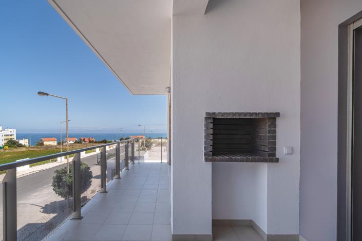 Image No.11-3 Bed Apartment for sale