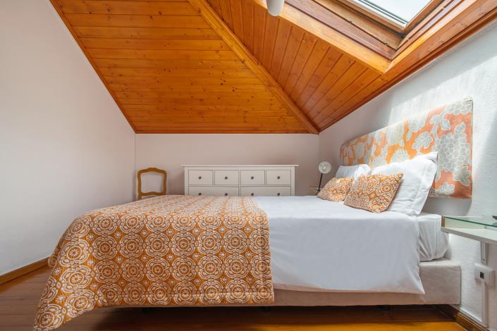 Image No.43-15 Bed Hotel for sale