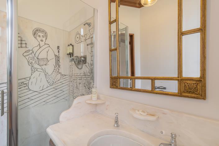 Image No.24-15 Bed Hotel for sale