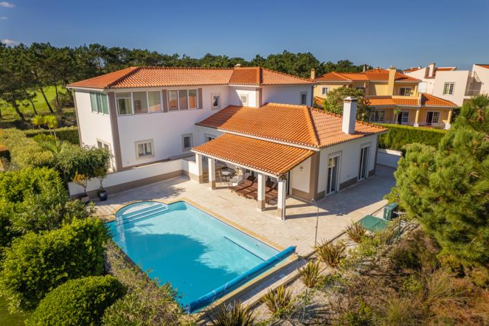 Image No.8-4 Bed Villa / Detached for sale