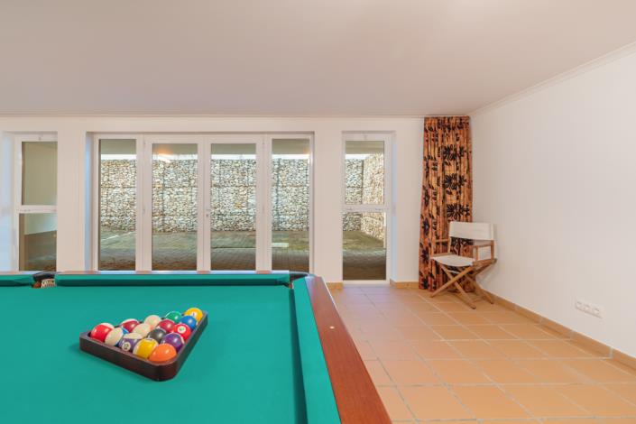 Image No.40-4 Bed Villa / Detached for sale